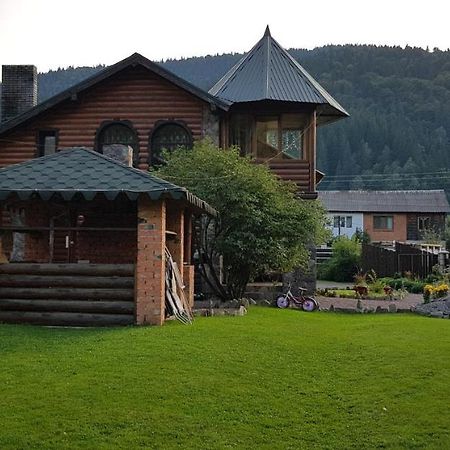 Apartmán Complex "Shum Lisu" Tatariv Exteriér fotografie
