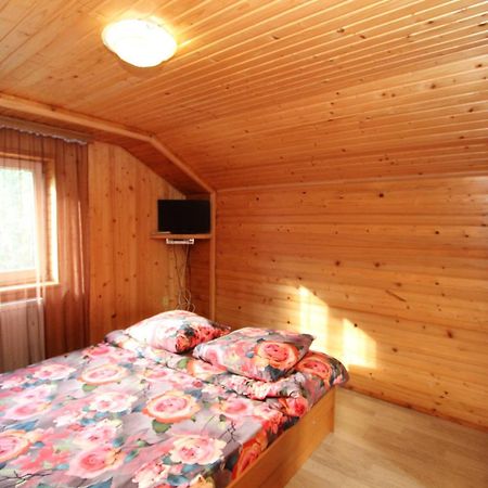 Apartmán Complex "Shum Lisu" Tatariv Exteriér fotografie